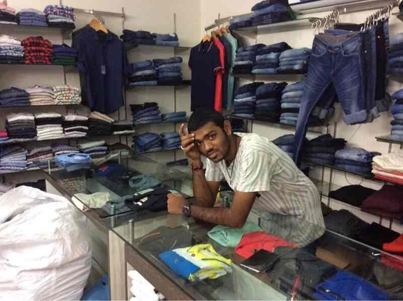 buttons clothing store
