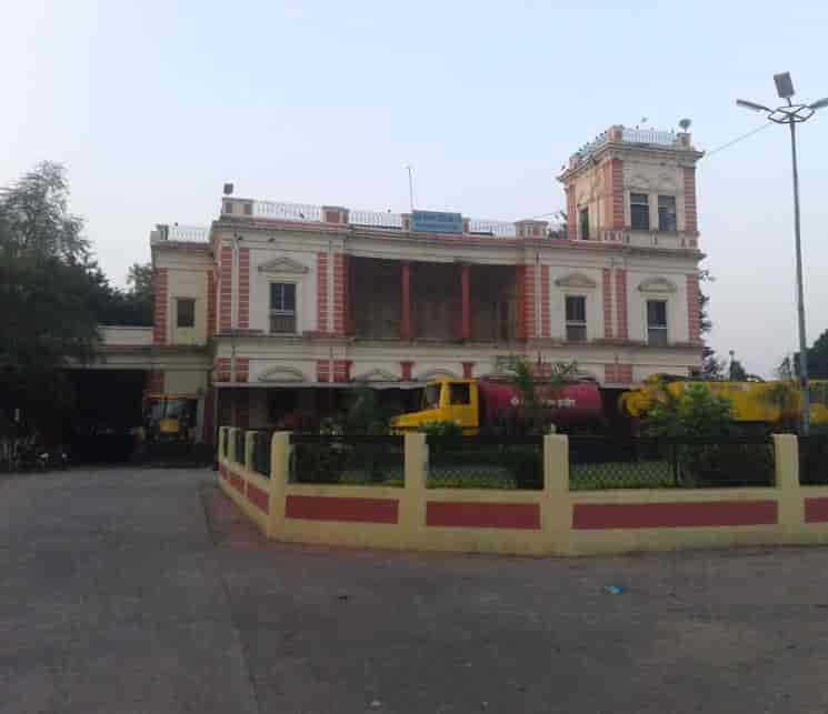 Municipal Corporation Zonal Office Sudama Nagar Municipal Corporation In Indore Justdial The corporation is spread over an area of 94.37 km2 (36.44 sq mi) with 51 election wards.