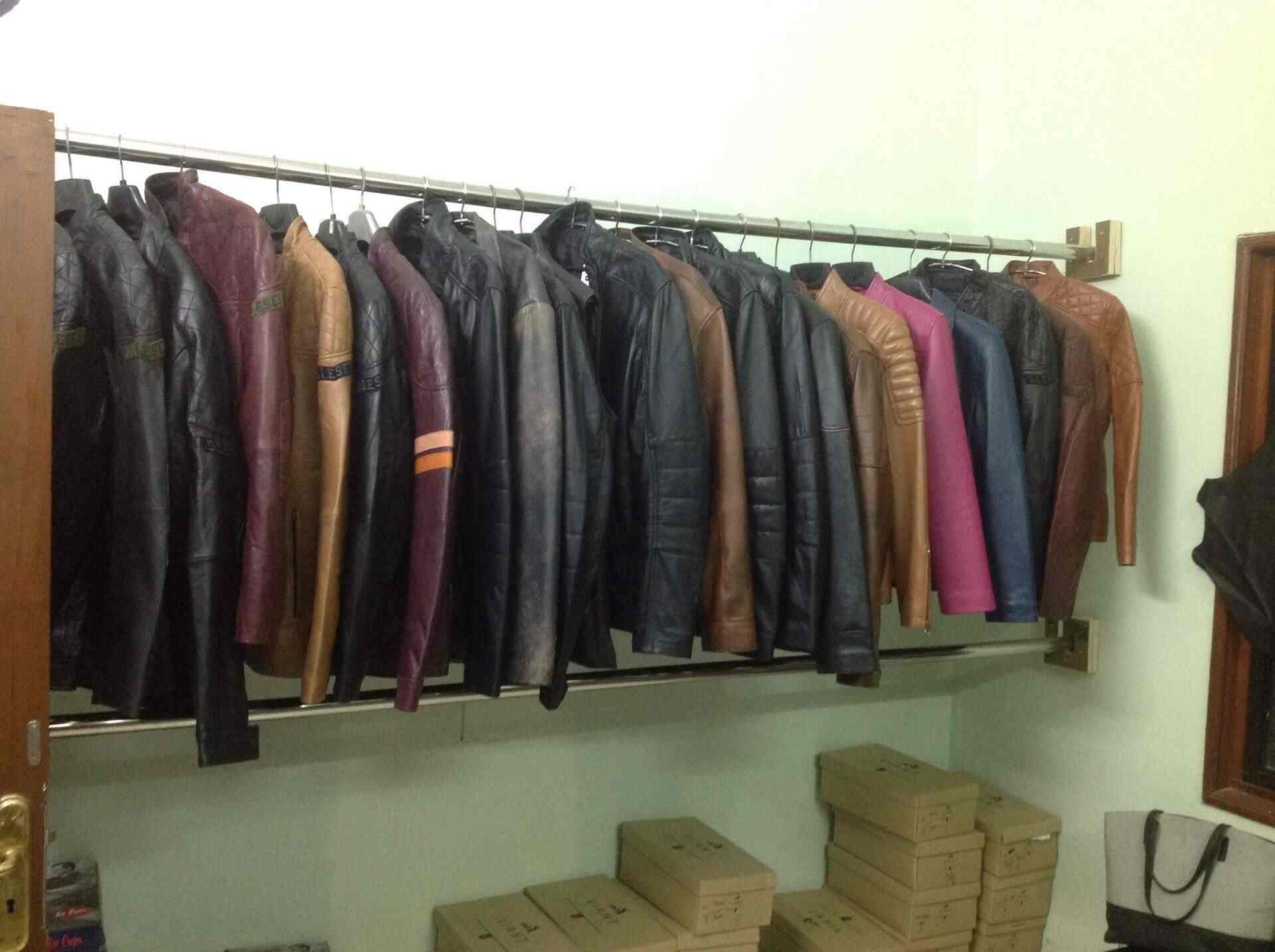 Rfl Leather Photos Saket Nagar Indore Pictures Images Gallery Leather Jacket Rfl Photos Saket Nagar Indore Men Shoe Dealers