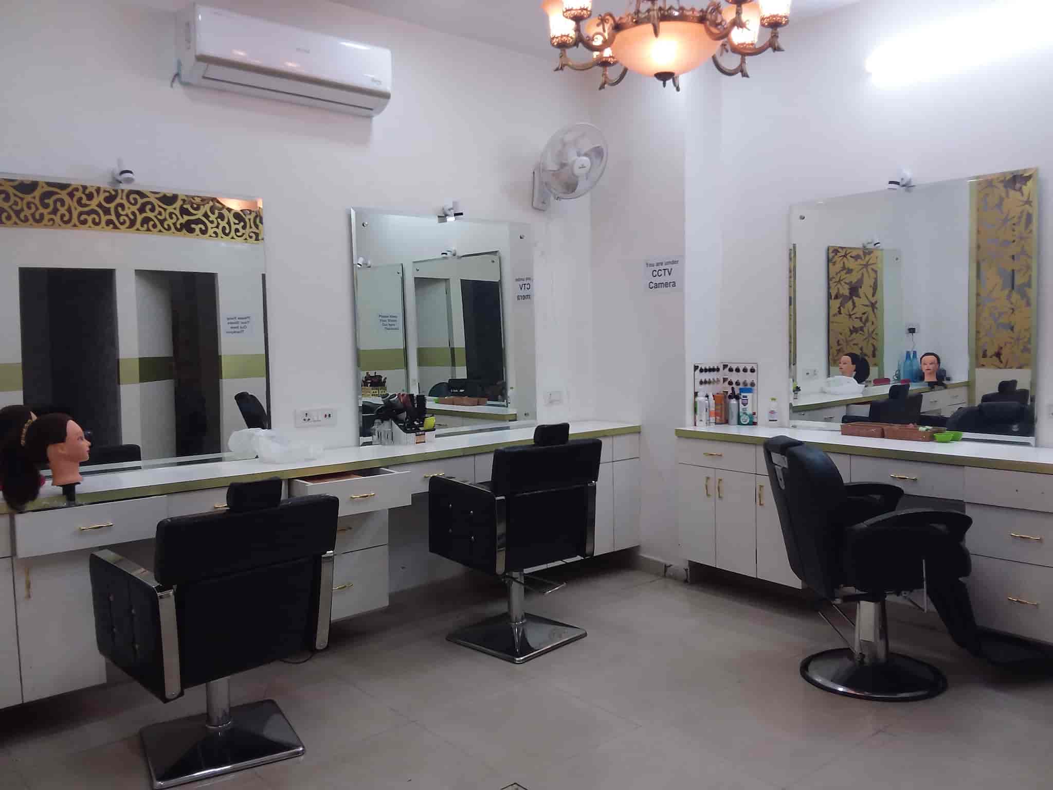Raja Park - Beauty Parlours in Jaipur 