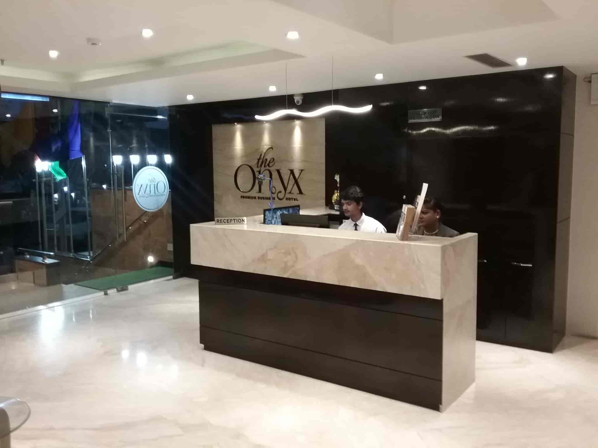 Hotel The Onyx in Sonegaon