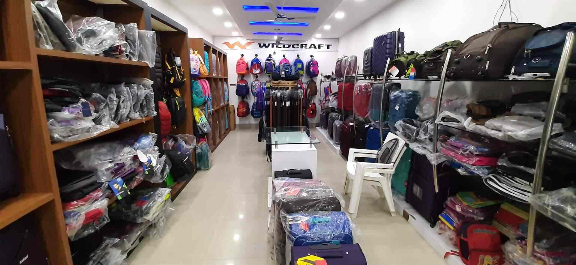 Update 62+ bags and more outlet super hot in.duhocakina