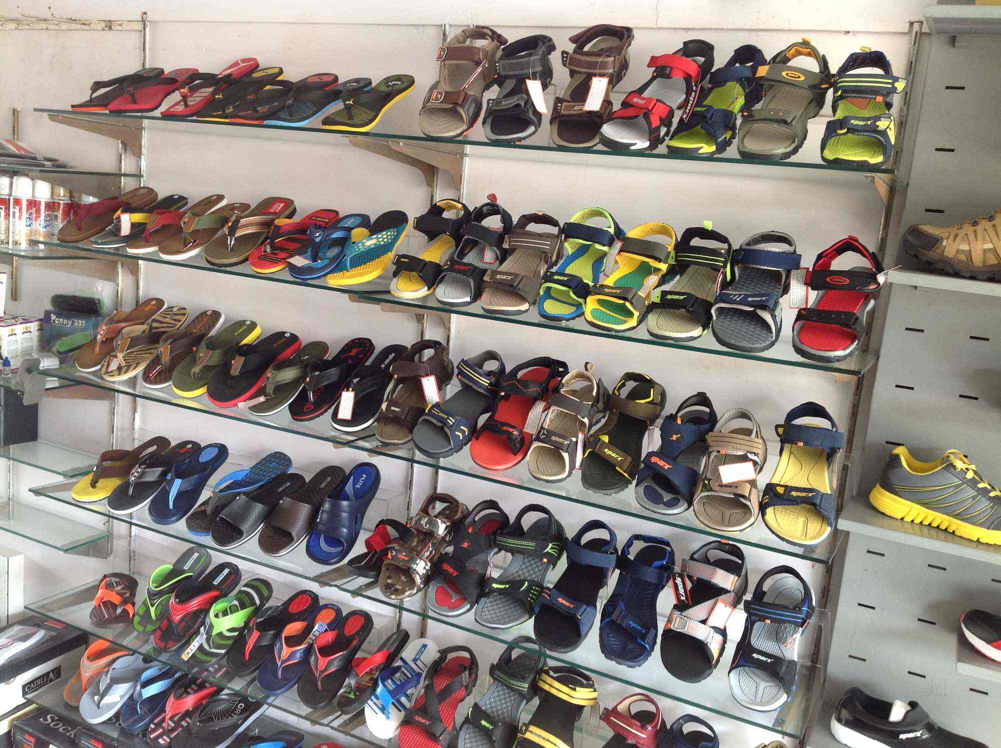 sparx shoes shop near me