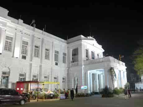 calcutta club dress code Calcutta Club ushers in 2025 in high spirit with age-defying dance floor