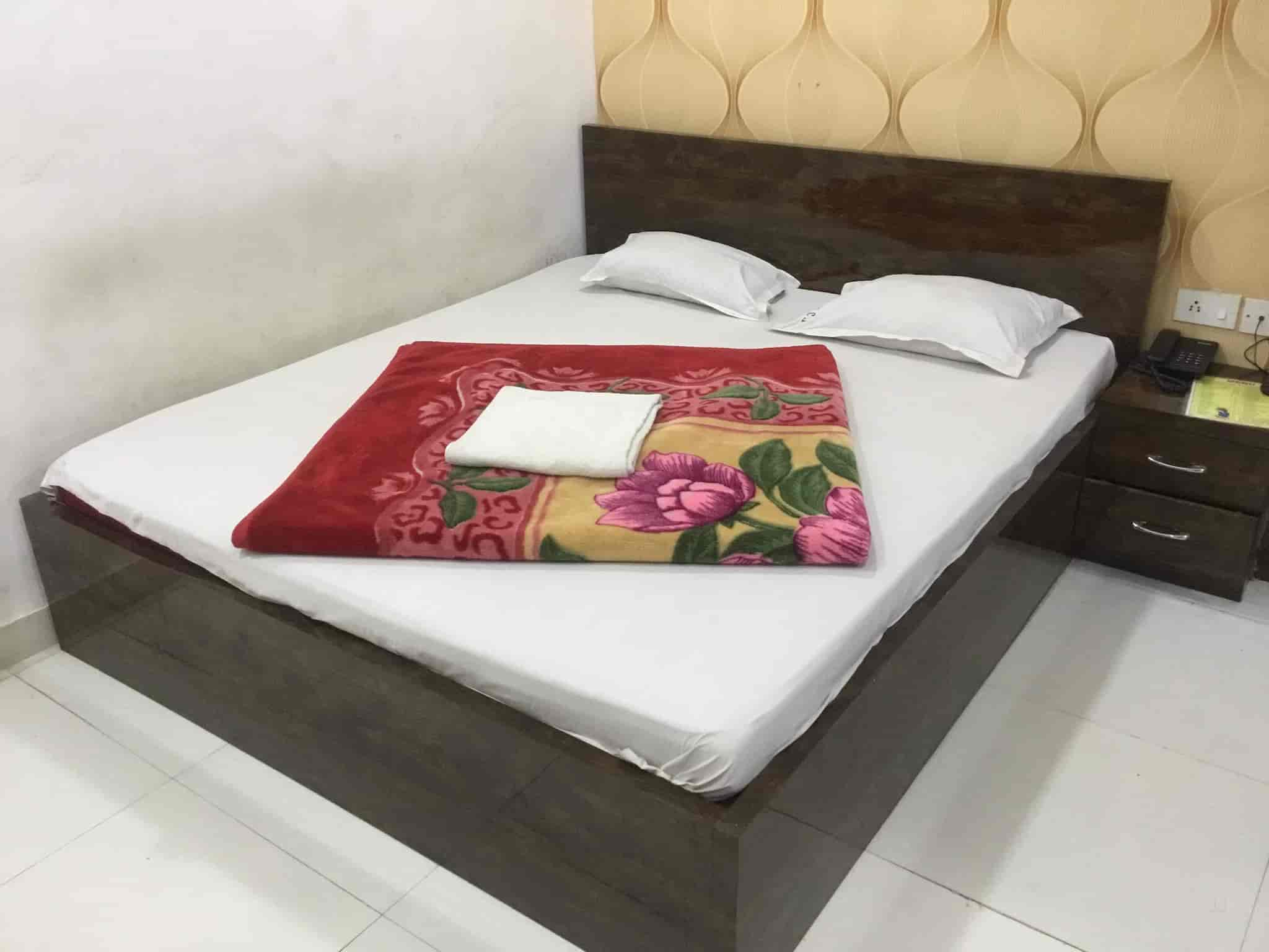 Hotel Elliot Comfort Inn Park Street Hotels In Kolkata Justdial