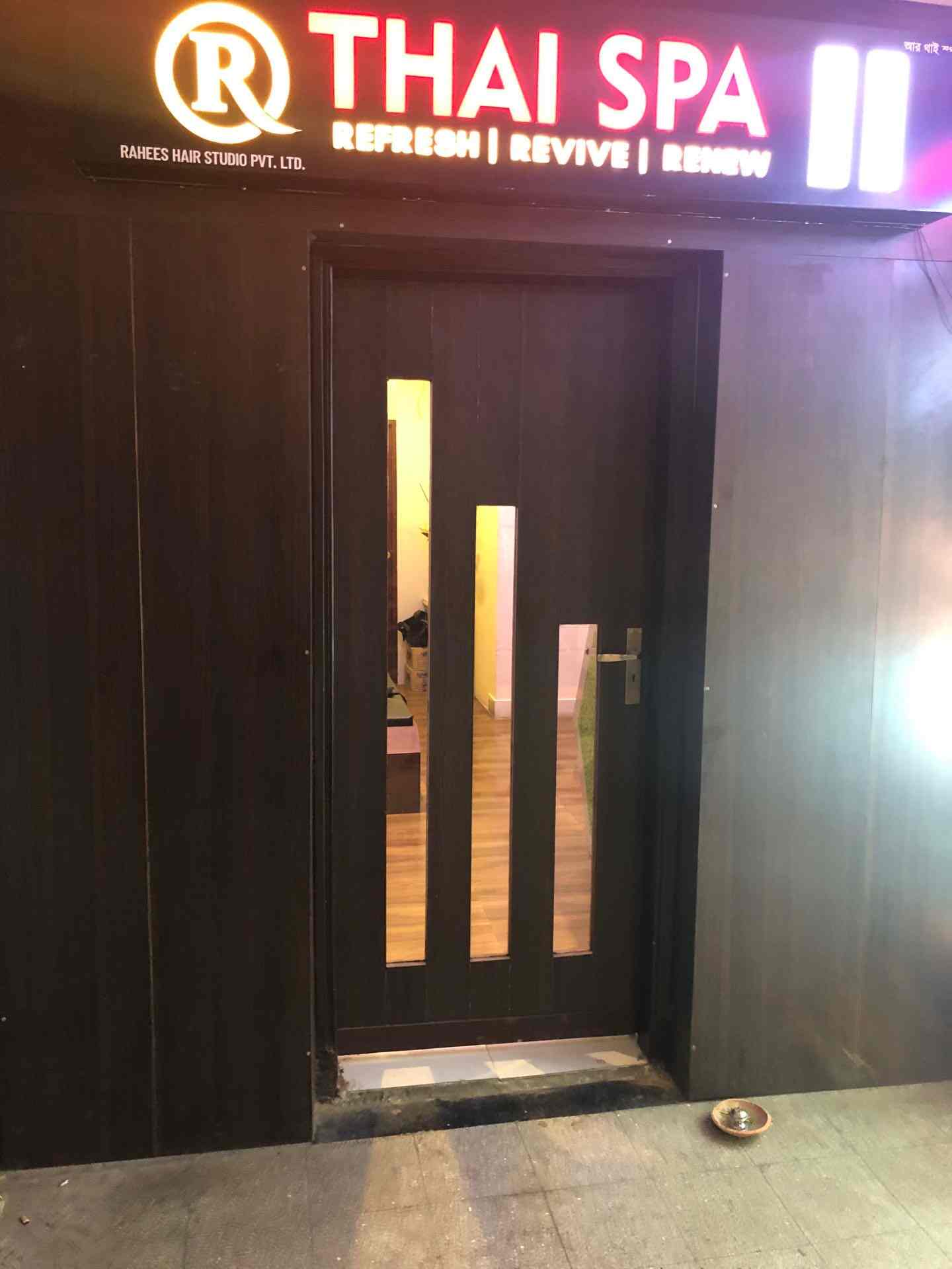 R thai spa Clearance