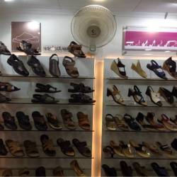 reebok showroom in barasat