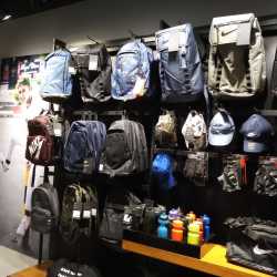 nike store pekanbaru