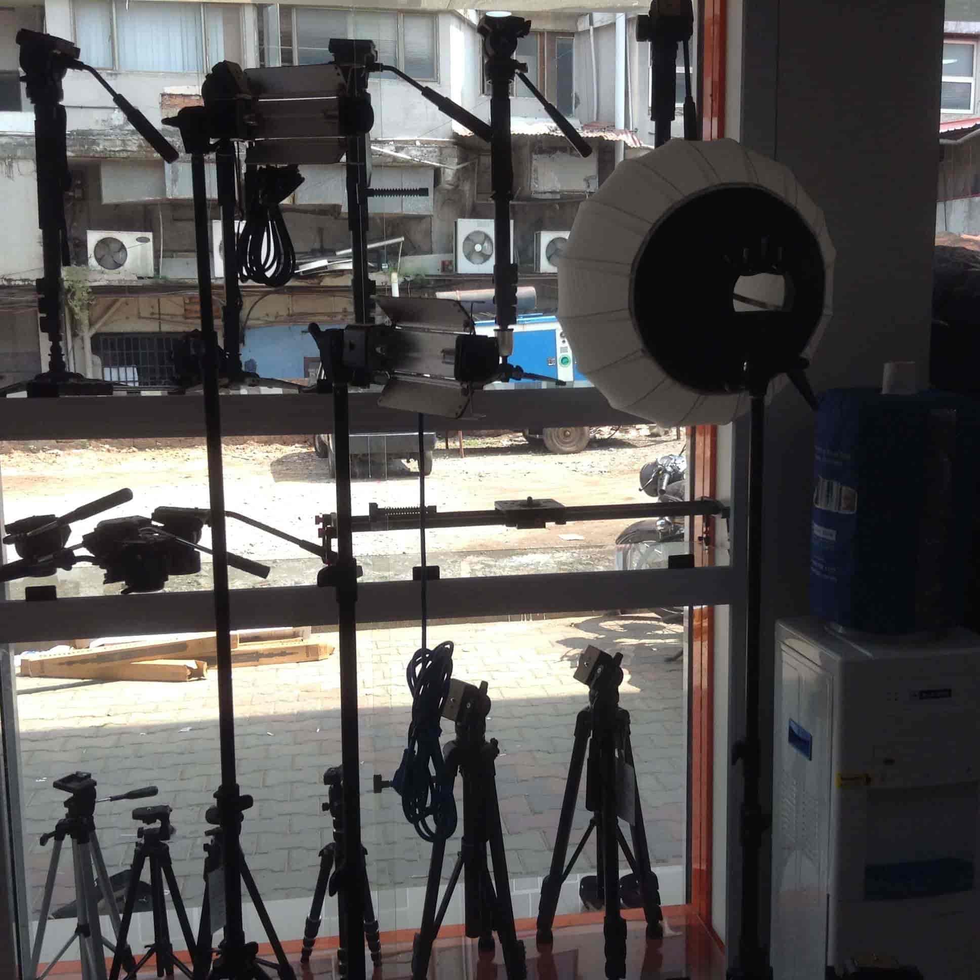 CAMERA　MART Buy Nikon Z 8 45.7MP Mirrorless Camera (24-120 mm Lens, 35.9 x