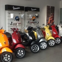 vespa dealer
