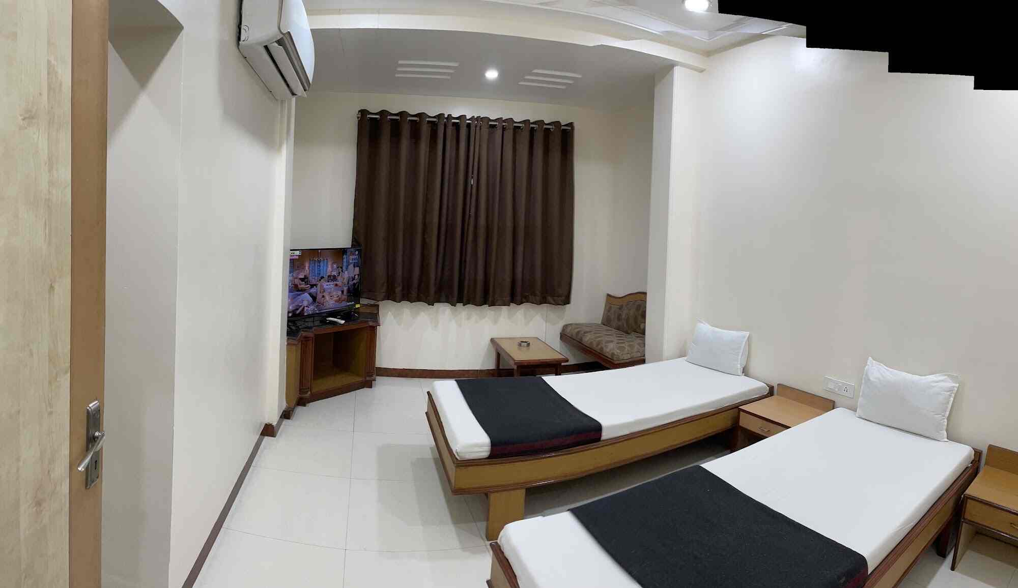 Hotel Rajdhani Latur: Experience Luxury & Comfort in Latur Hotel Rajdhani Latur: Experience Luxury & Comfort in Latur