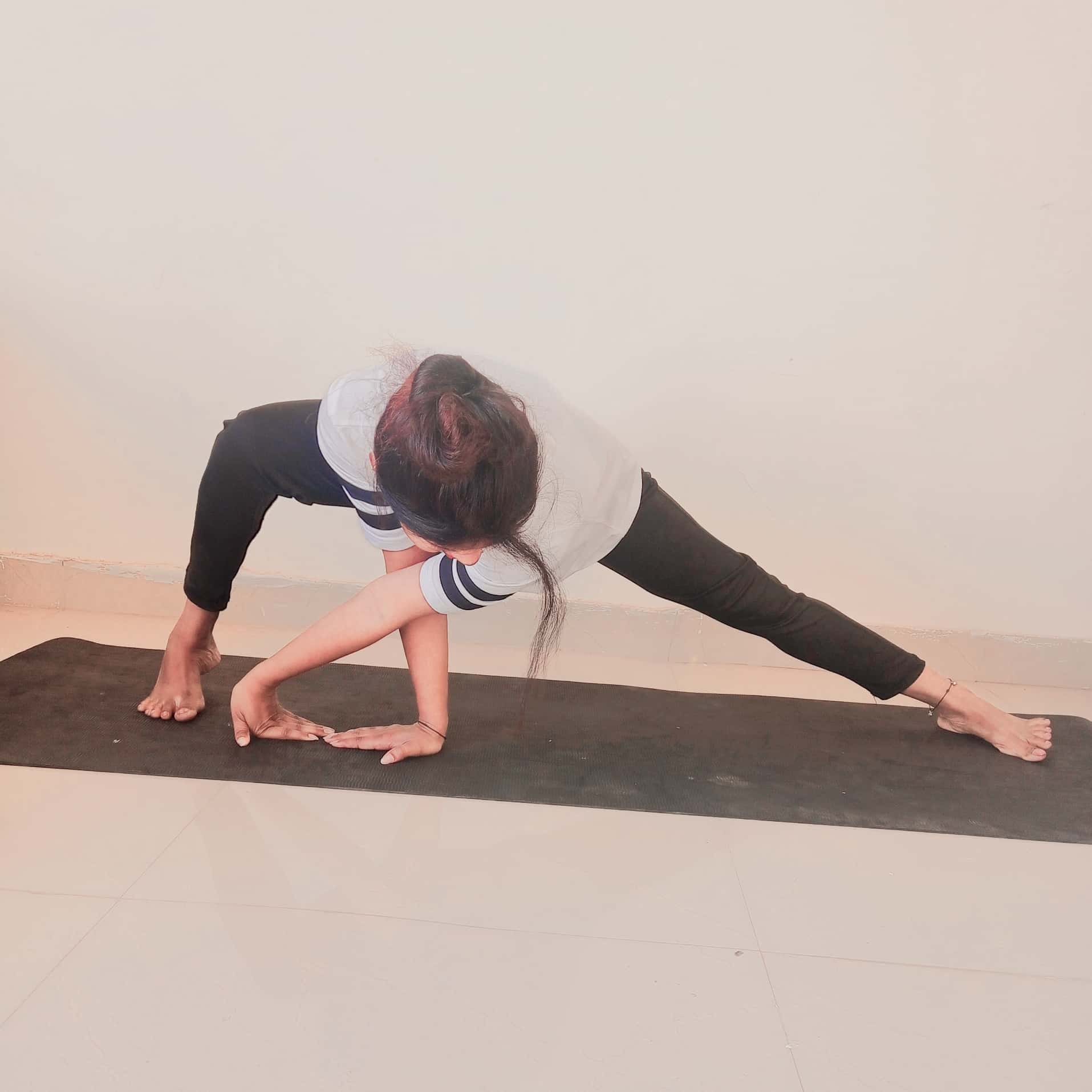 Akashaa Yoga in Hind Nagar,Lucknow - Best Yoga Classes near me in Lucknow -  Justdial