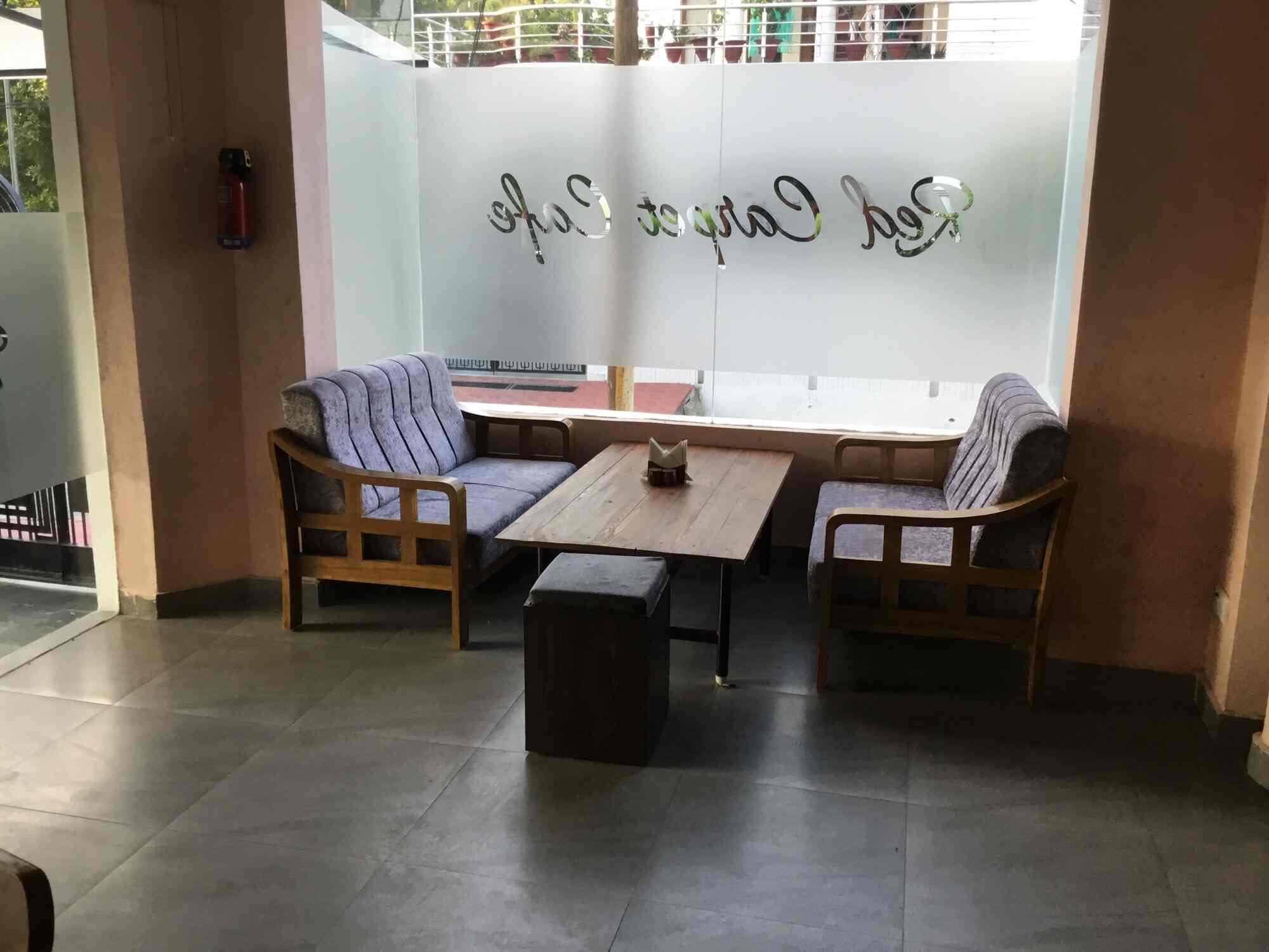 red carpet cafe photos gomti nagar lucknow pizza outlets