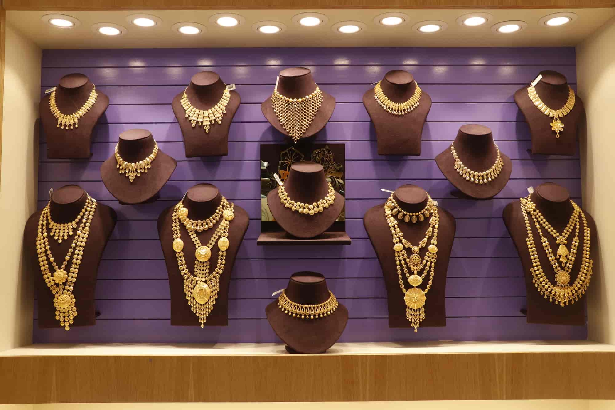 Jos Alukkas Earring Collection 2025