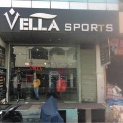 vella tracksuit