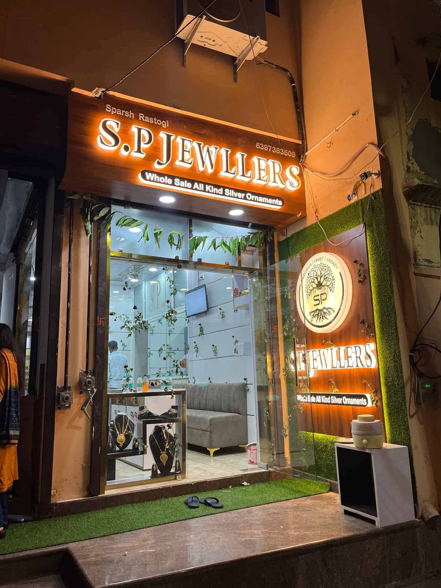 s-p-jewellers-mandi-chowk-