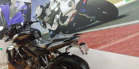 The Bike Shop Racing, Malad West 