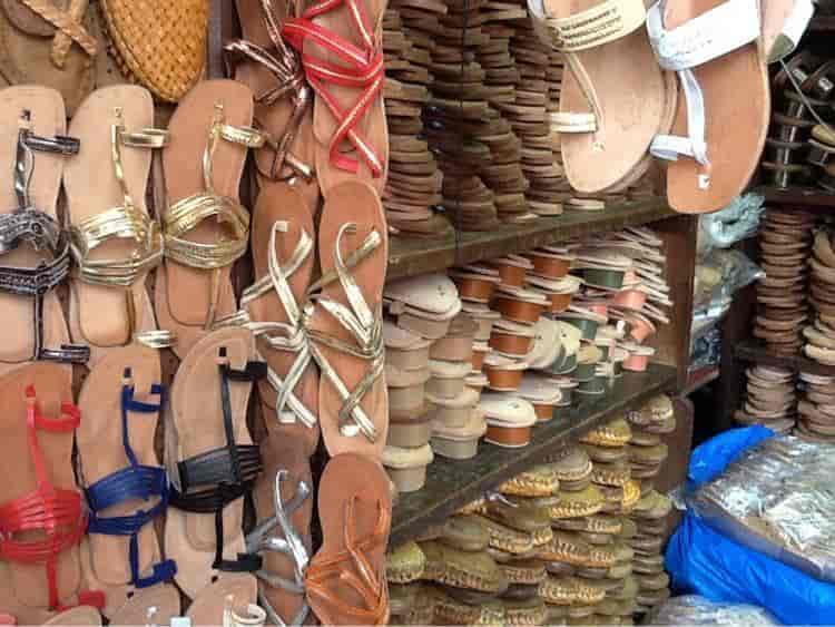 kolhapuri chappal shop near me