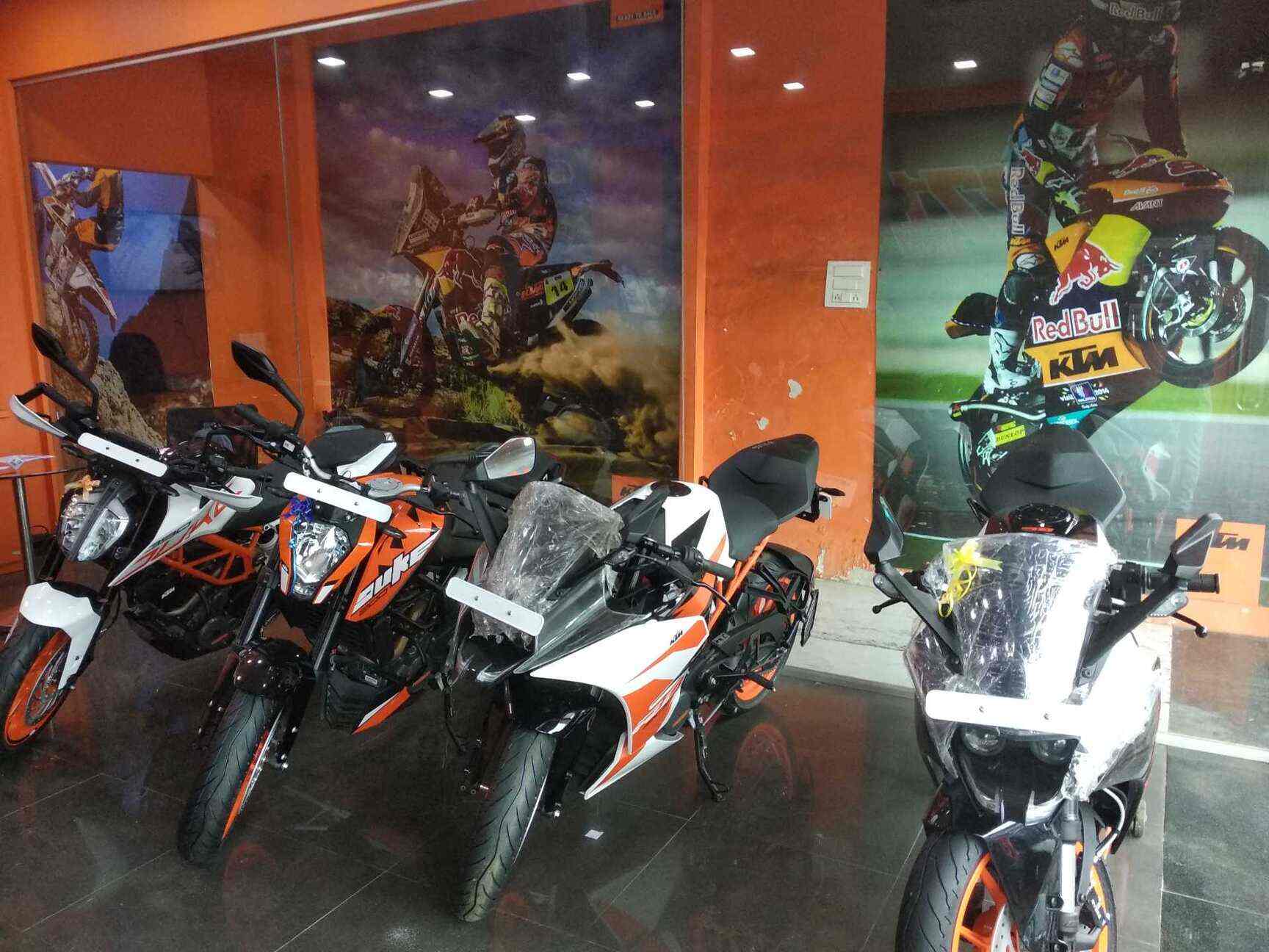 Ktm Borivali (Closed Down) in Borivali 