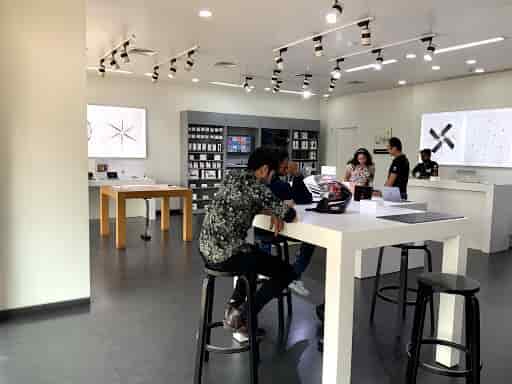Delhi Apple Iphone Showroom Unicorn Iphone Store Andheri West
