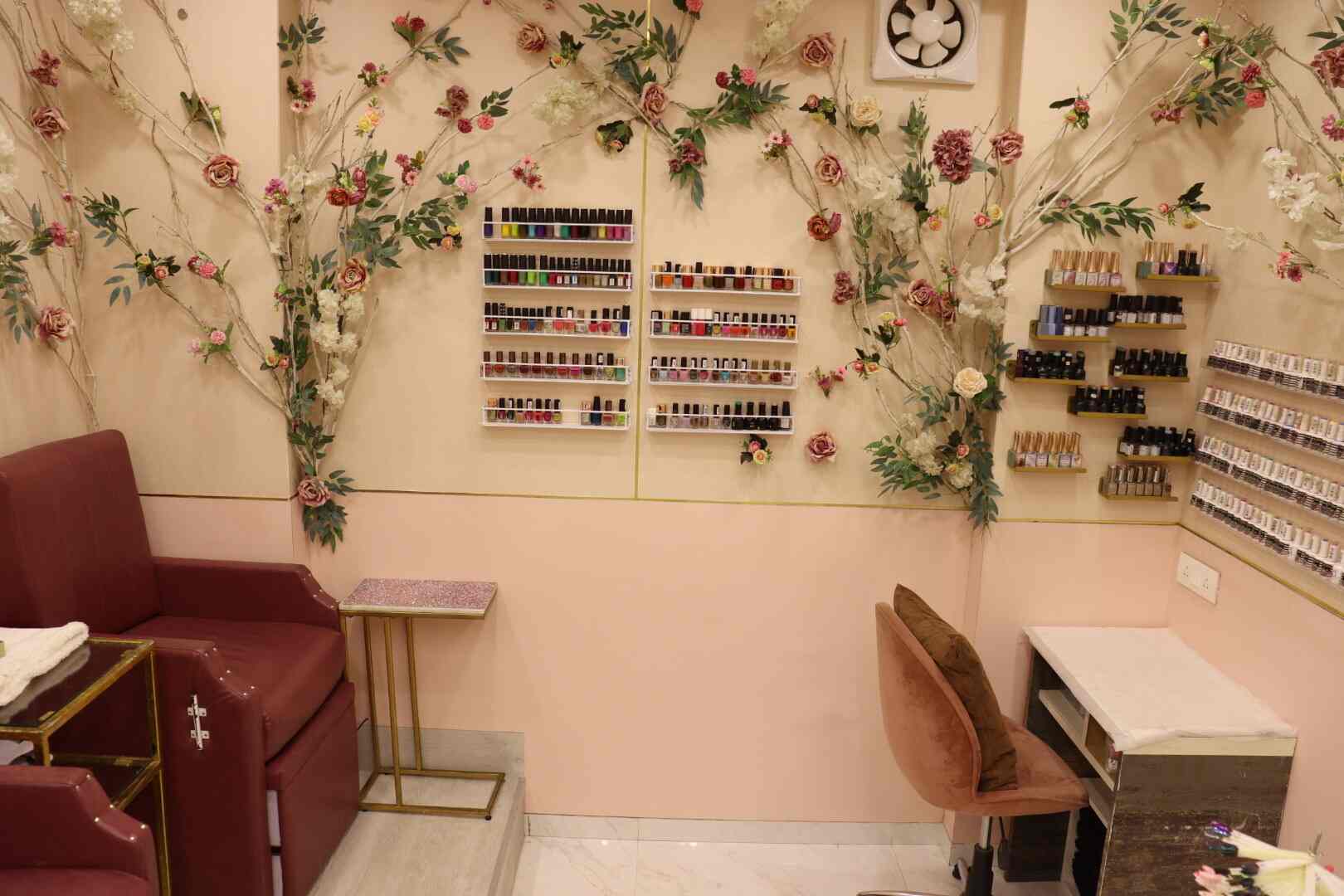 Aggregate more than 142 nail salon in bandra west best songngunhatanh