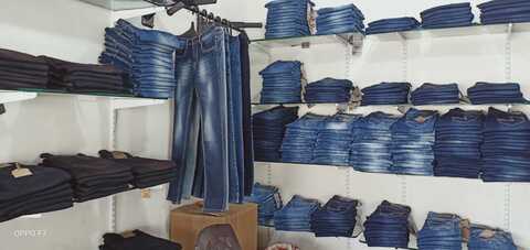 Avm Jeans Factory Outlet in Boisar 