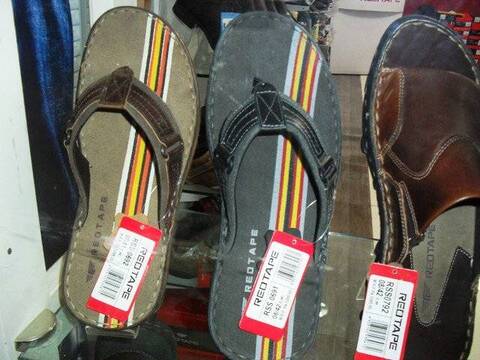 red tape chappals price