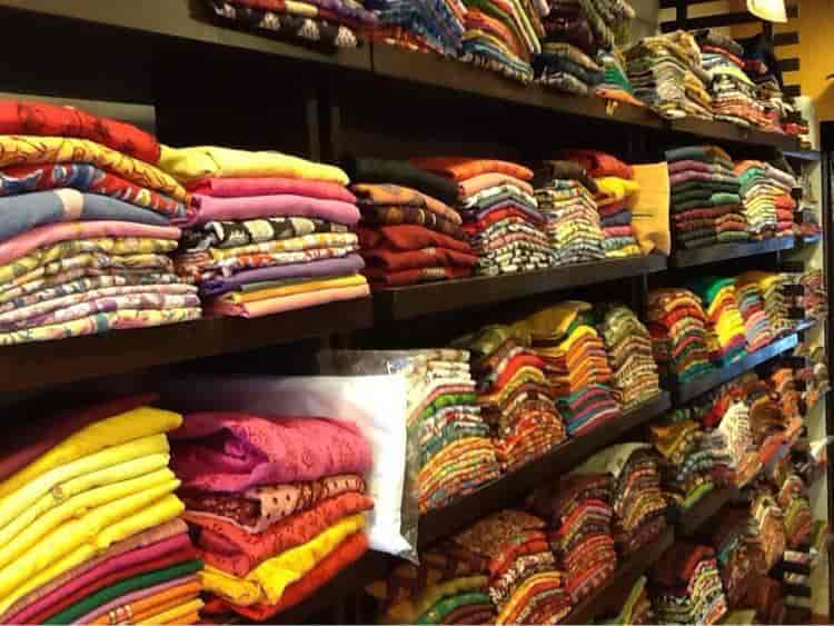 levis borivali west
