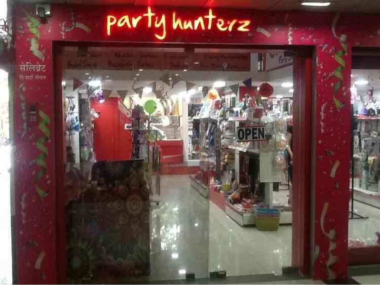 Party Hunterz Powai Balloon Decorators In Mumbai Justdial Throwing a big bollywood party at home?