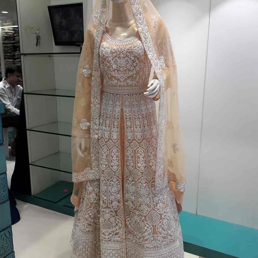 Top 141+ ethnic gowns in mumbai super hot camera.edu.vn