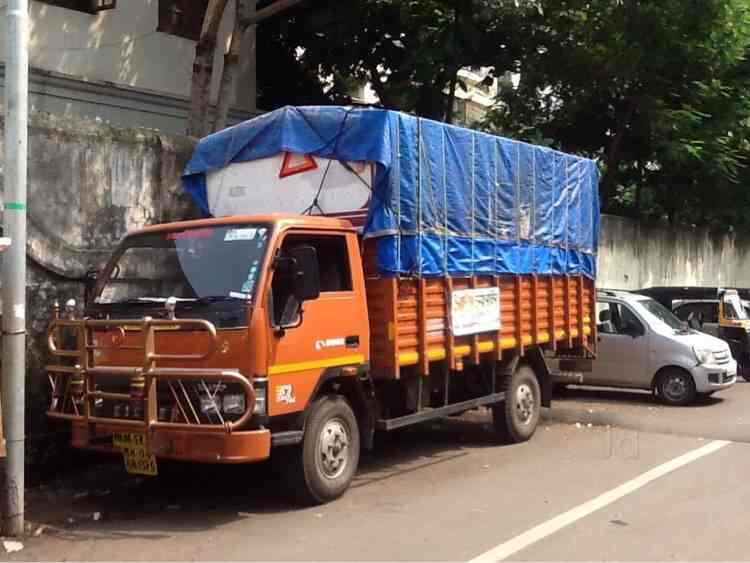 Tempo Front View - Ashish Mulchand Tempo Services Images, Bandra West, Mumbai - Trucks On Hire