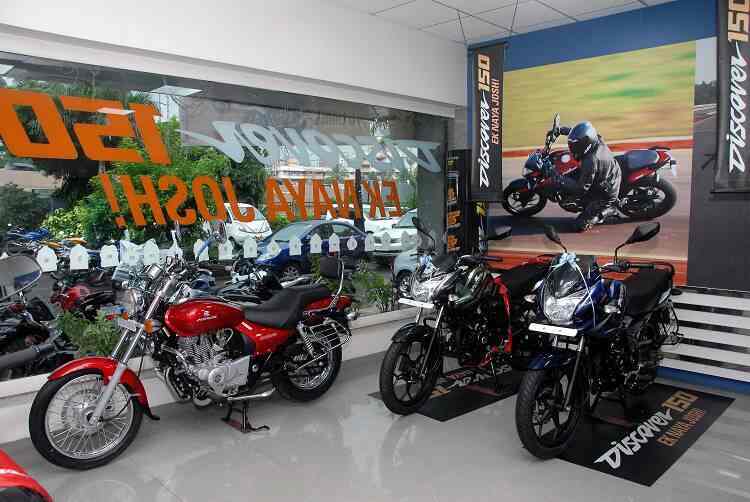 bajaj bike dealers near me