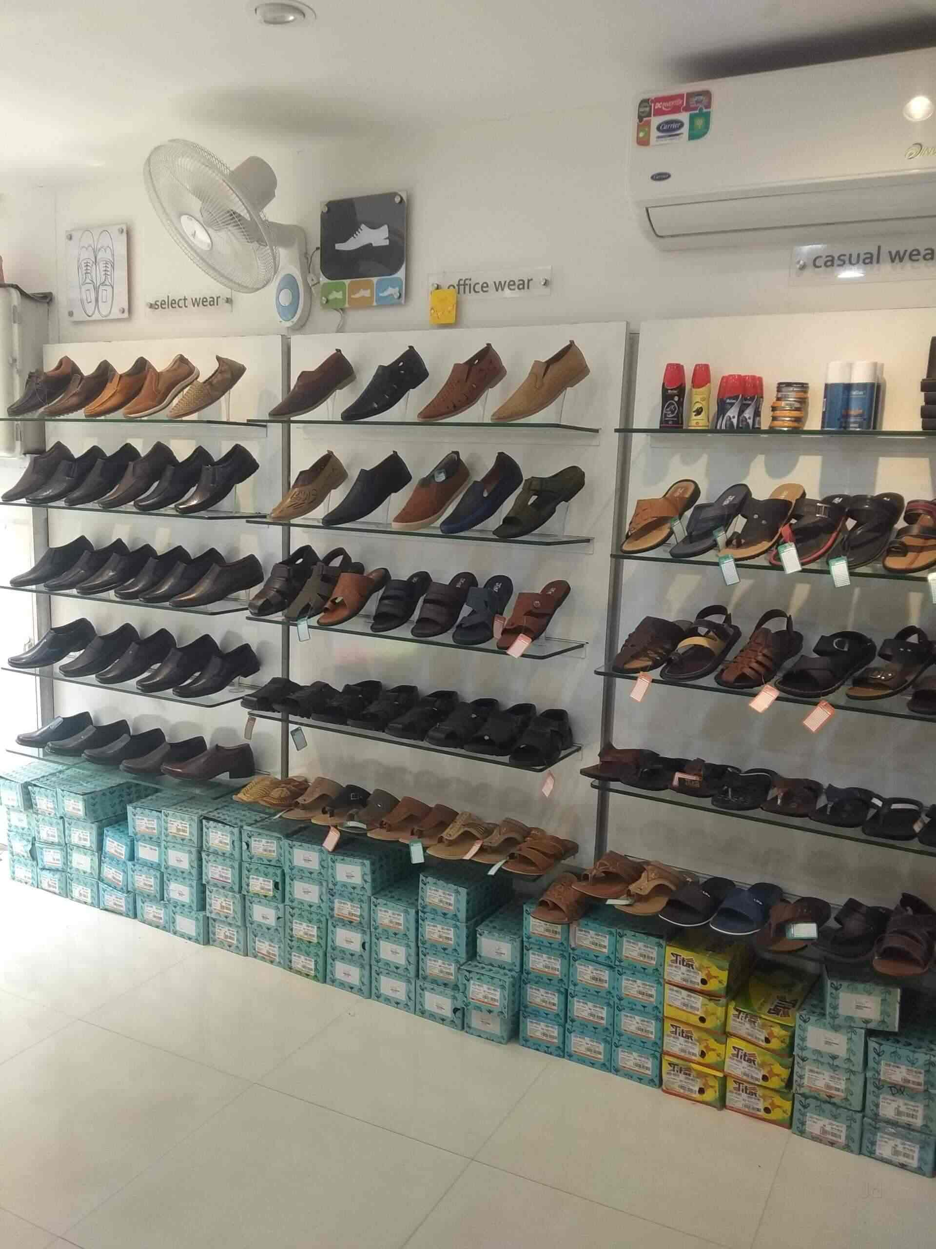 titas casual shoes