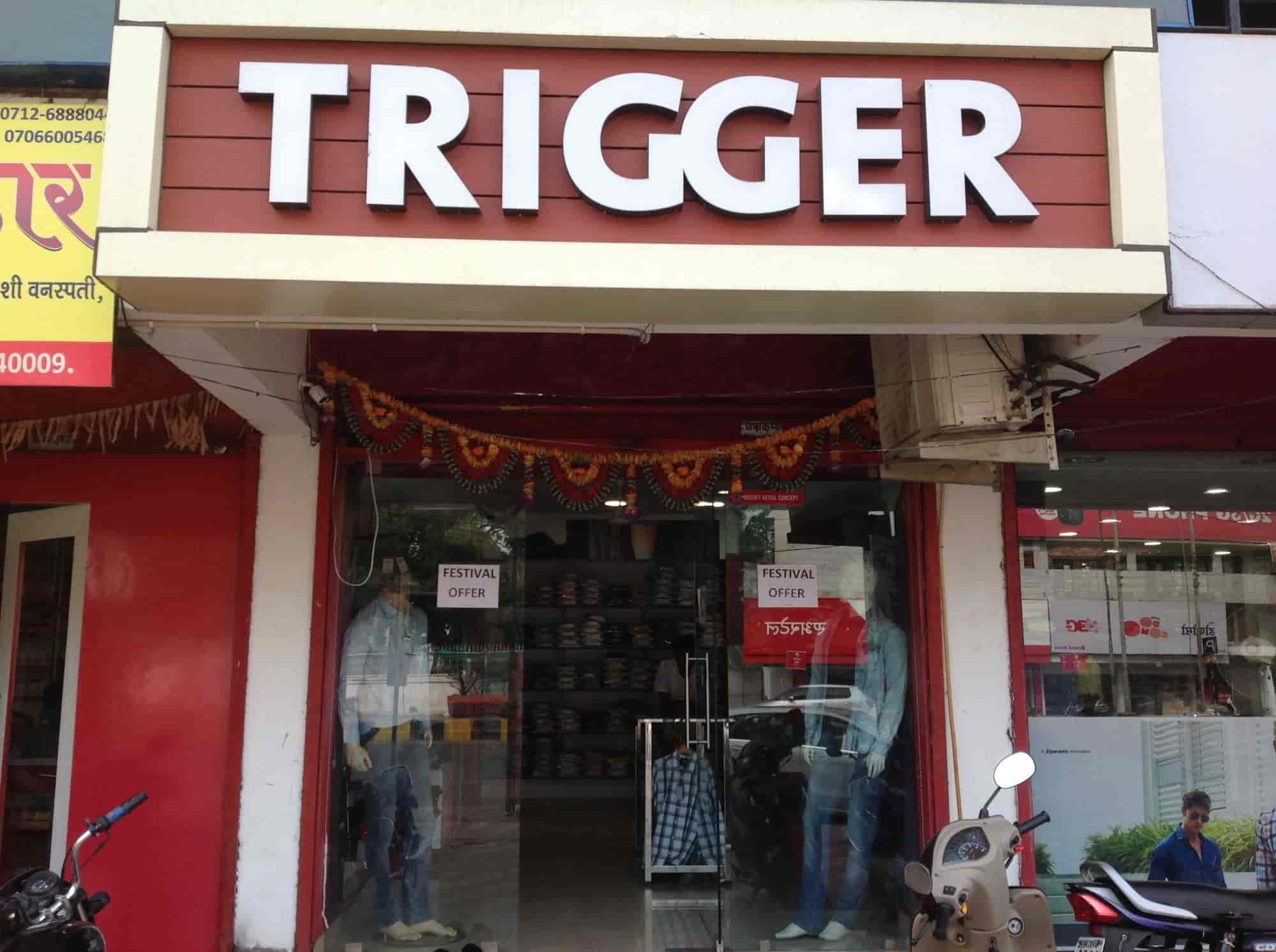 trigger jeans showroom