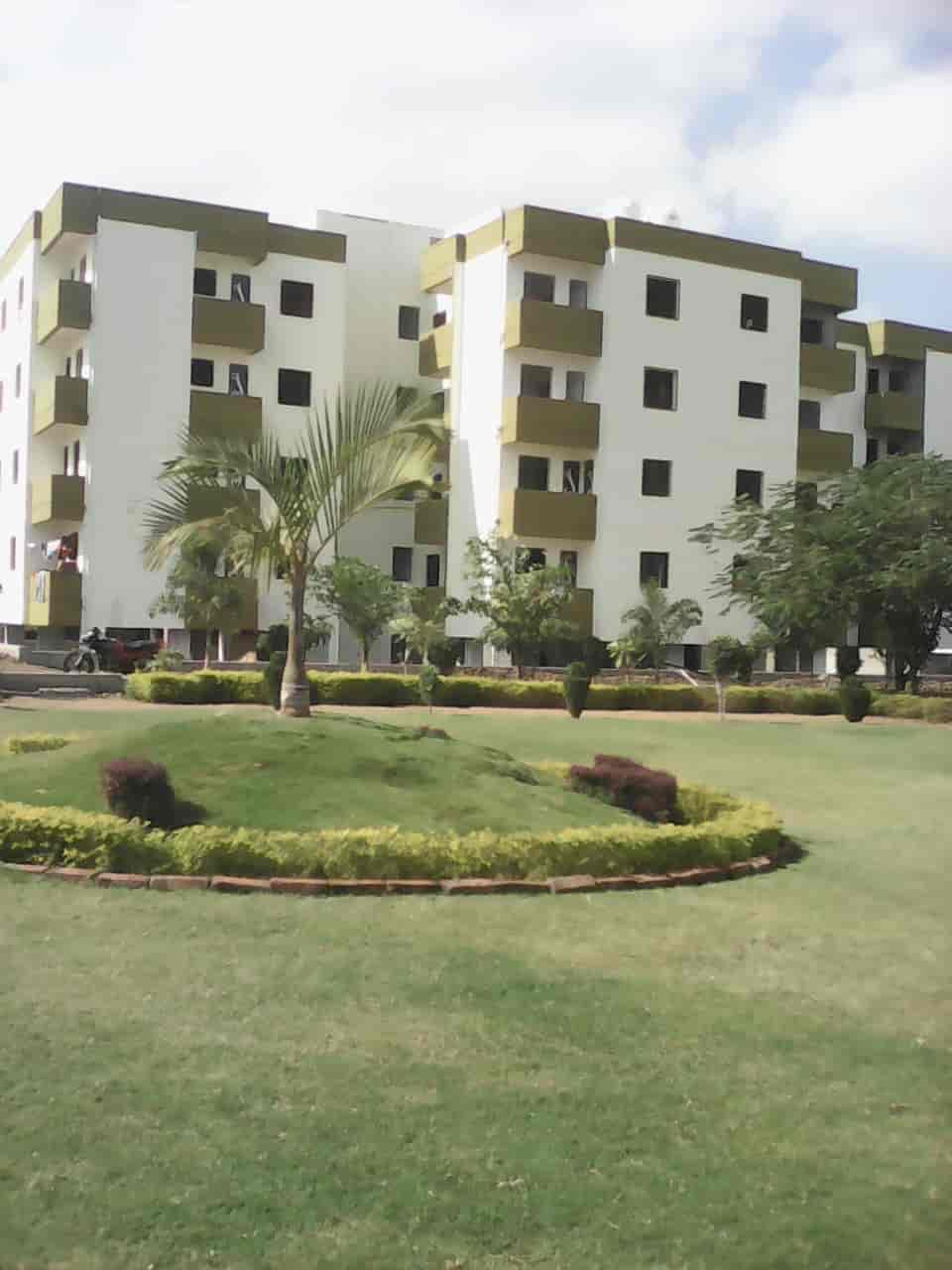 - Jayshree Infra Images, Gayatri Nagar, Nagpur - Builders & Developers