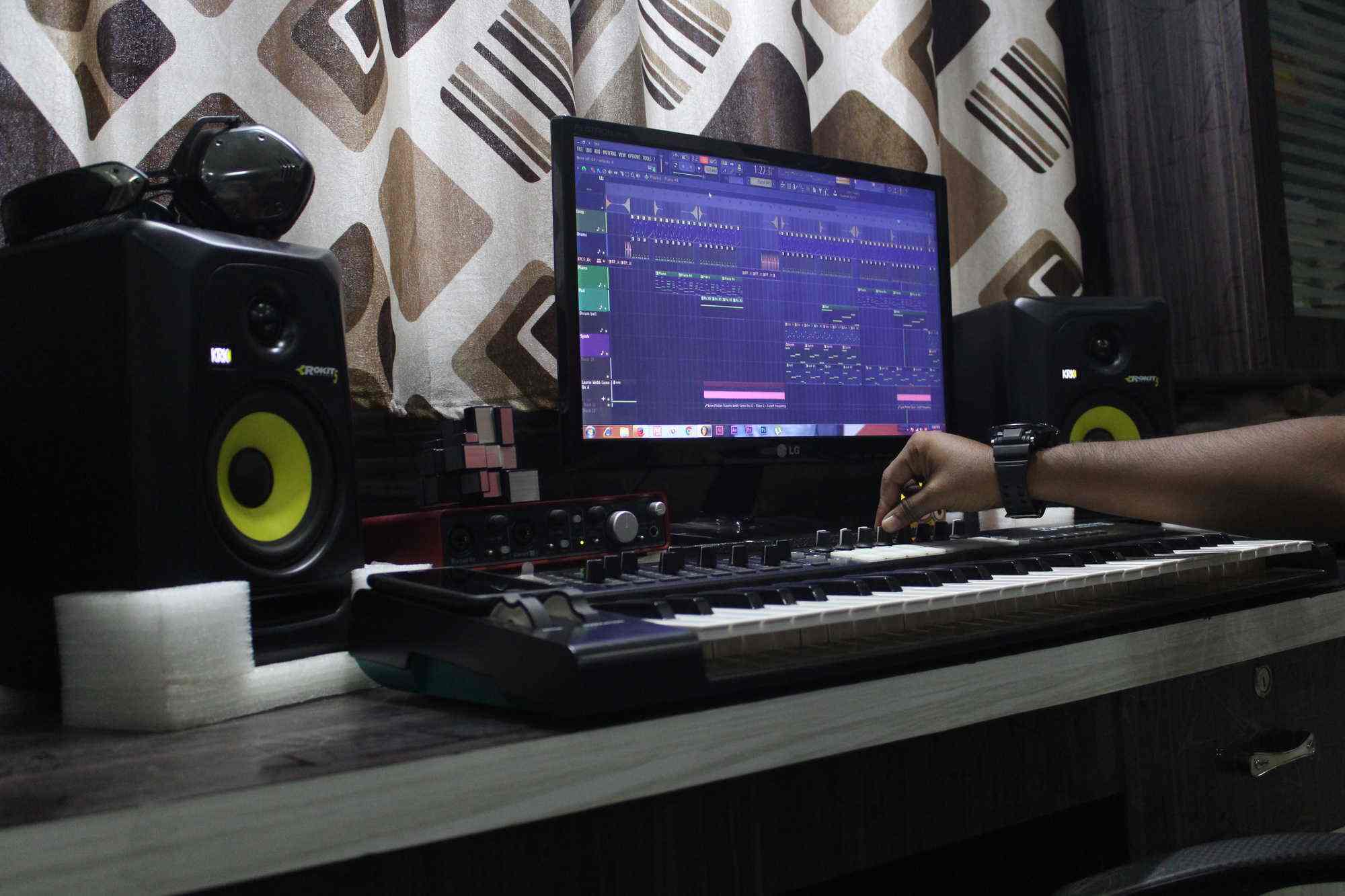 mix-tricks-dj-academy-bhagwan-