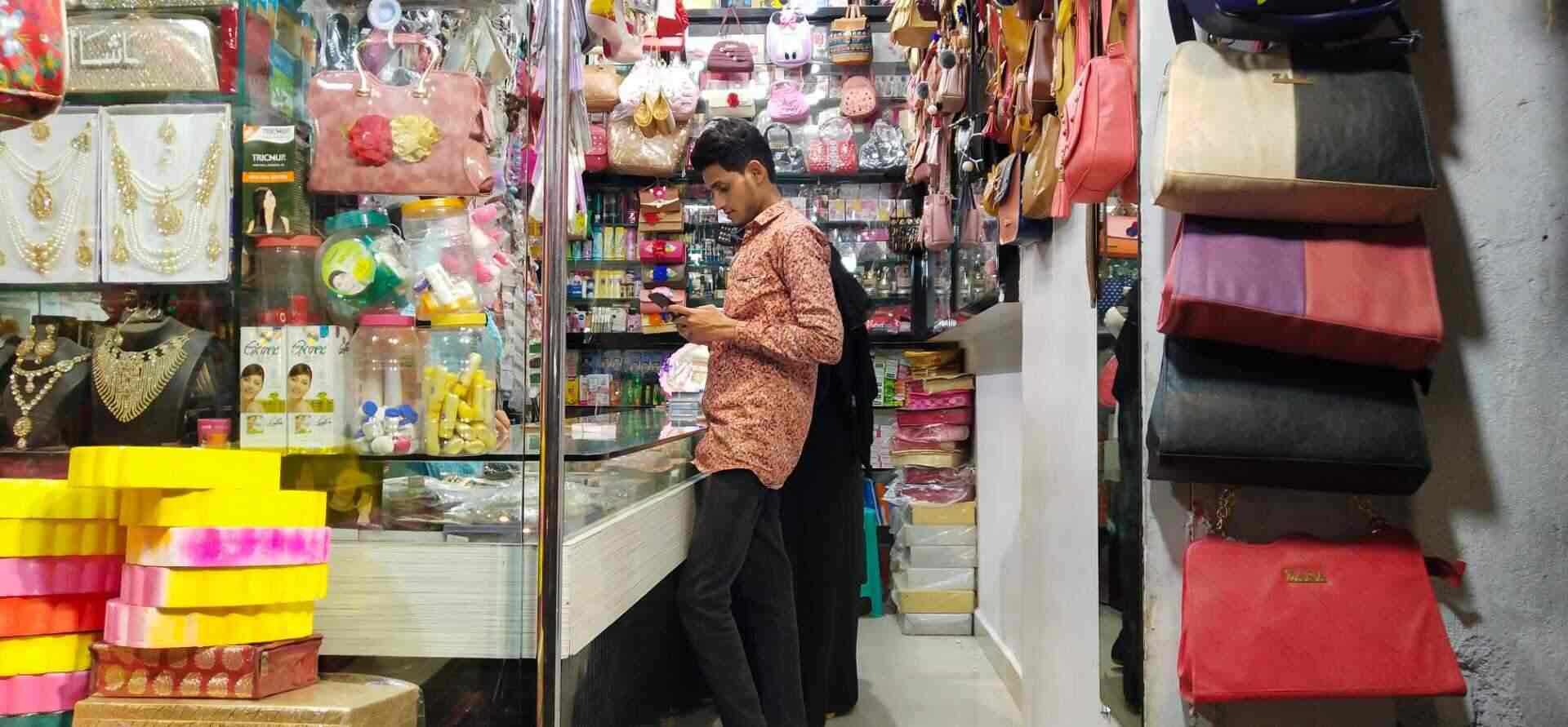 Zaina Beauty Collection Itwara Nanded Cosmetic Dealers In Nanded Justdial