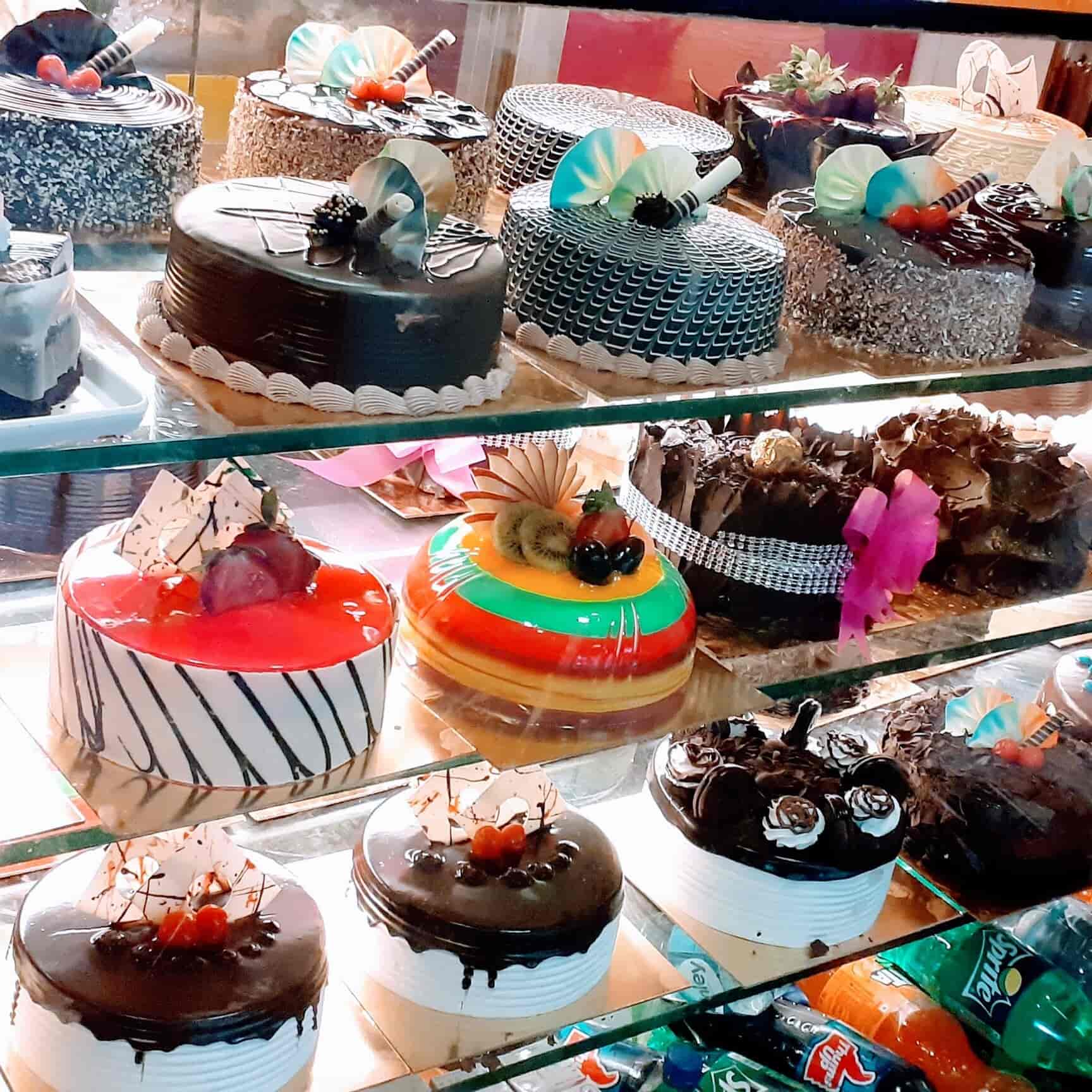 Aggregate 58+ cakes and candies kharghar awesomeenglish.edu.vn