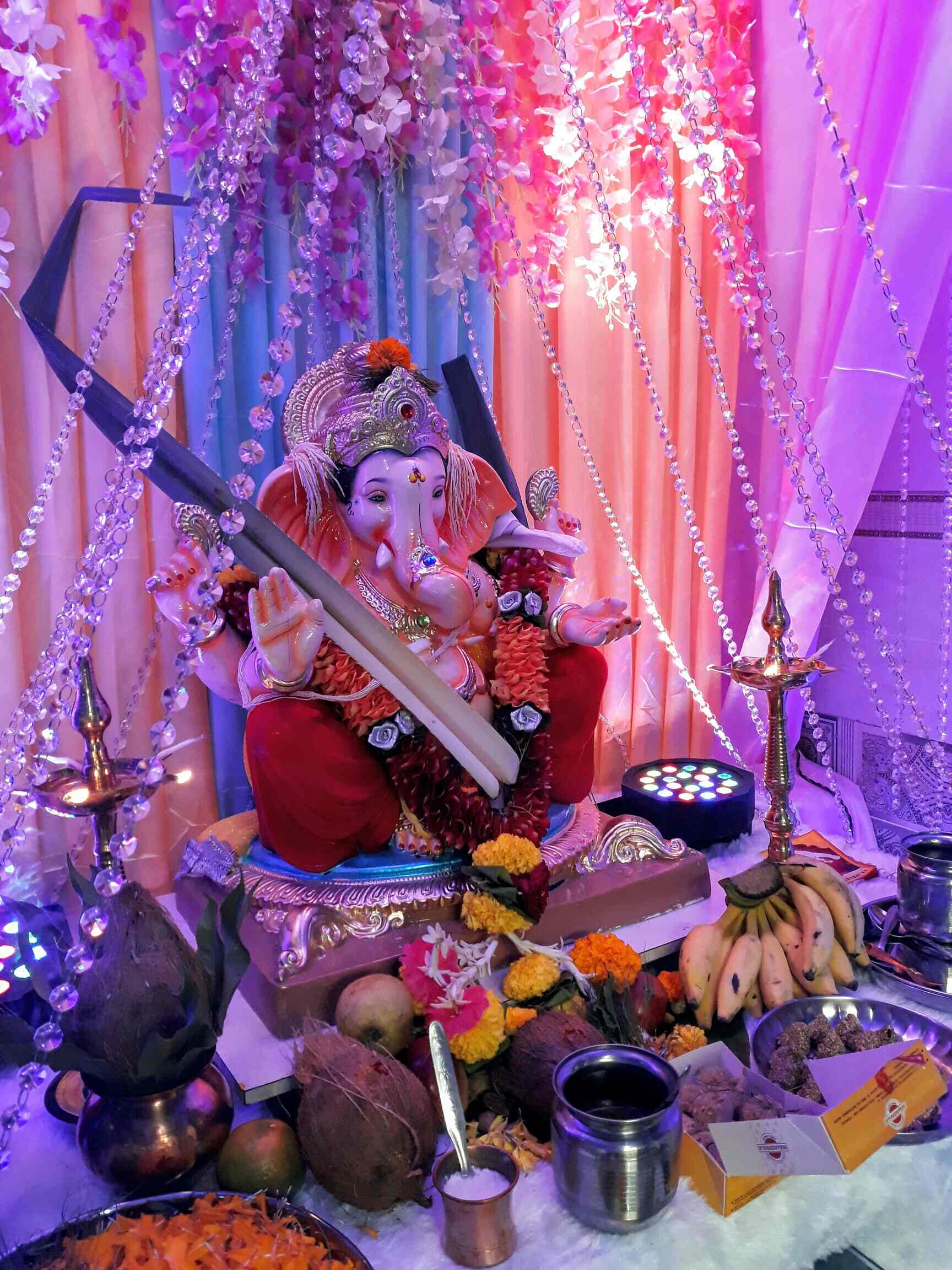 Details more than 125 ganpati mandap decoration photo best seven.edu.vn