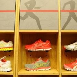 reebok shoes store near me