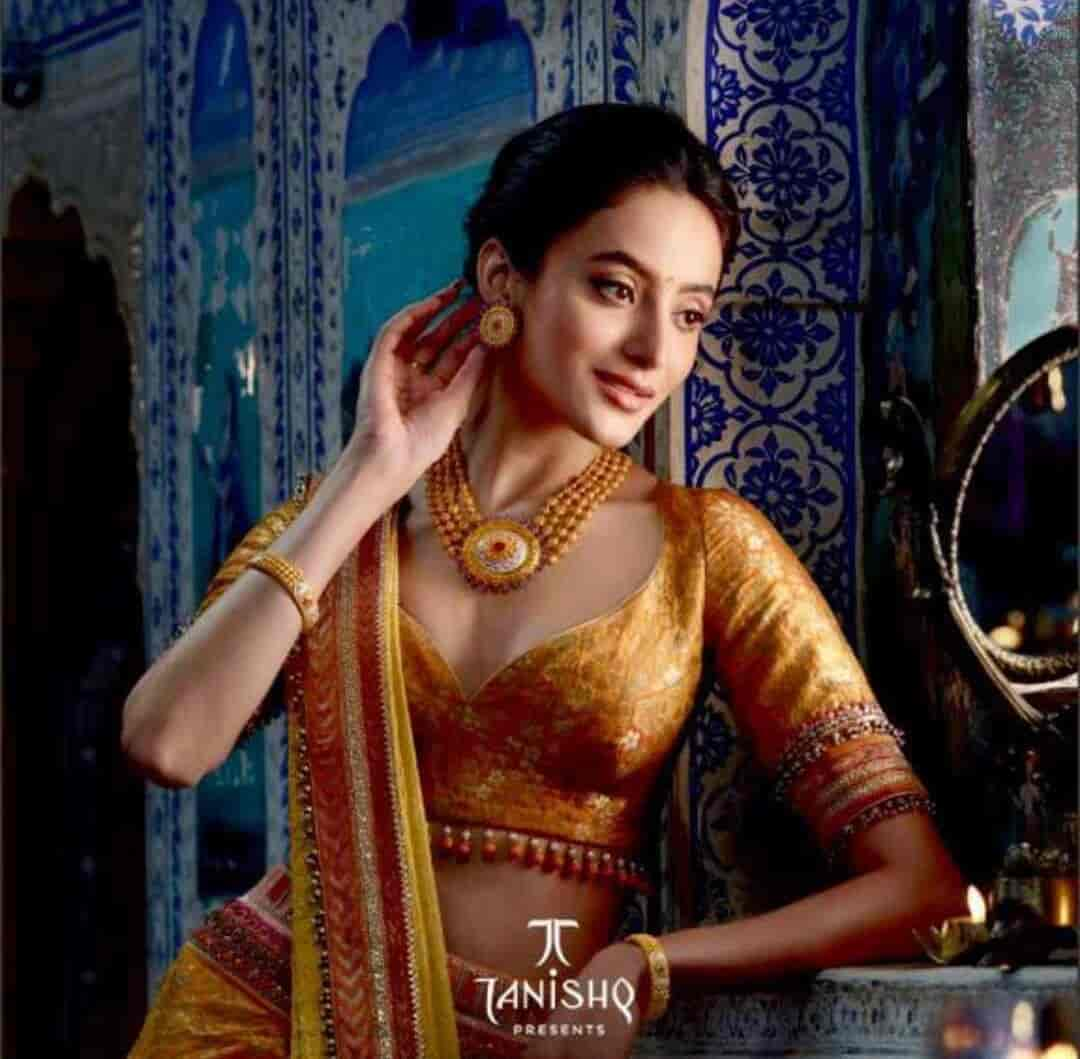 Tanishq hot sale model town