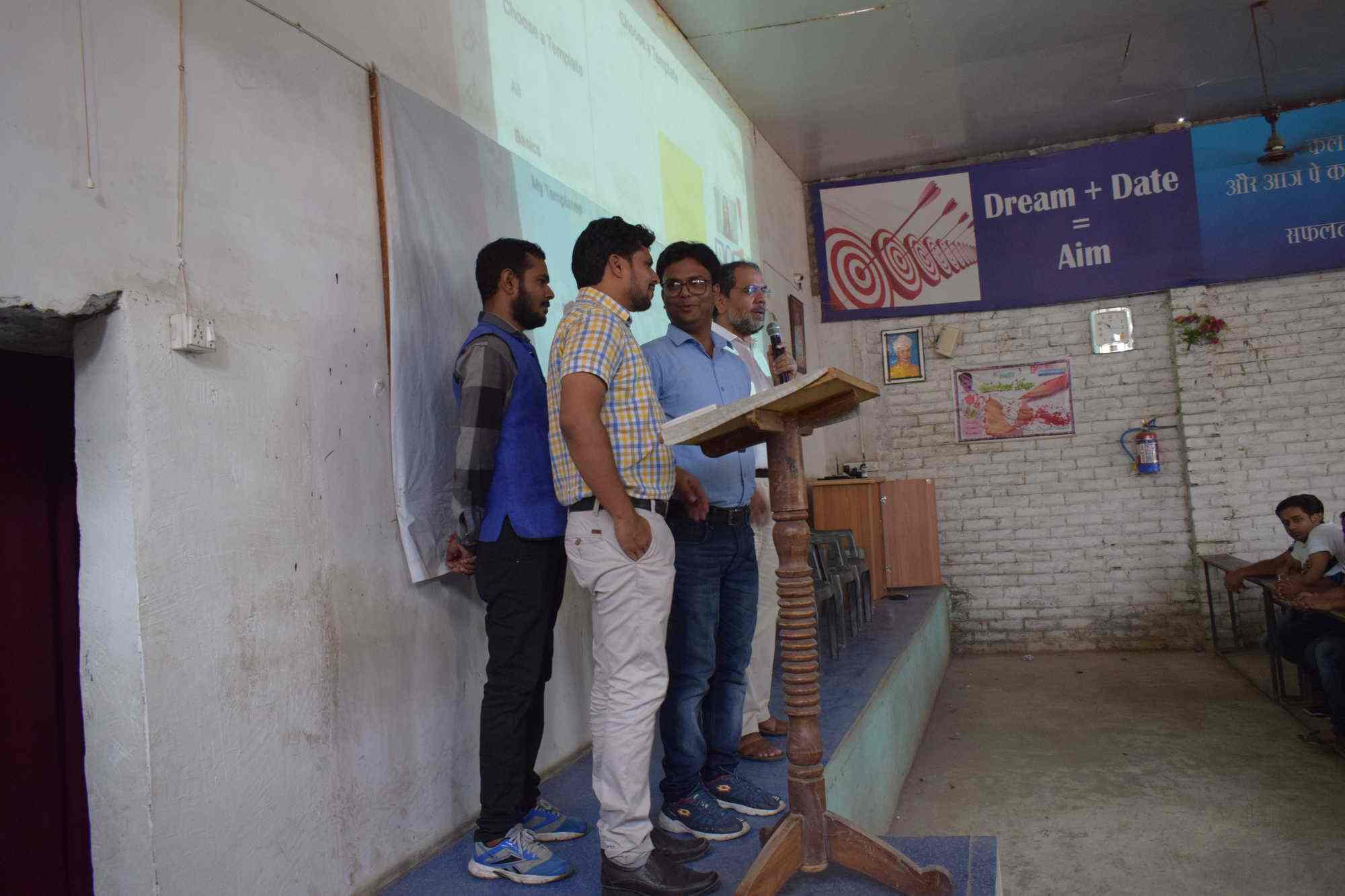 Dhananjay Teaching Centre, Near Sai Madir Mussallepur, Our Branches Bhainsasur Chowk, Biharsharif ( Nalanda) - Tutorials in Patna - Justdial