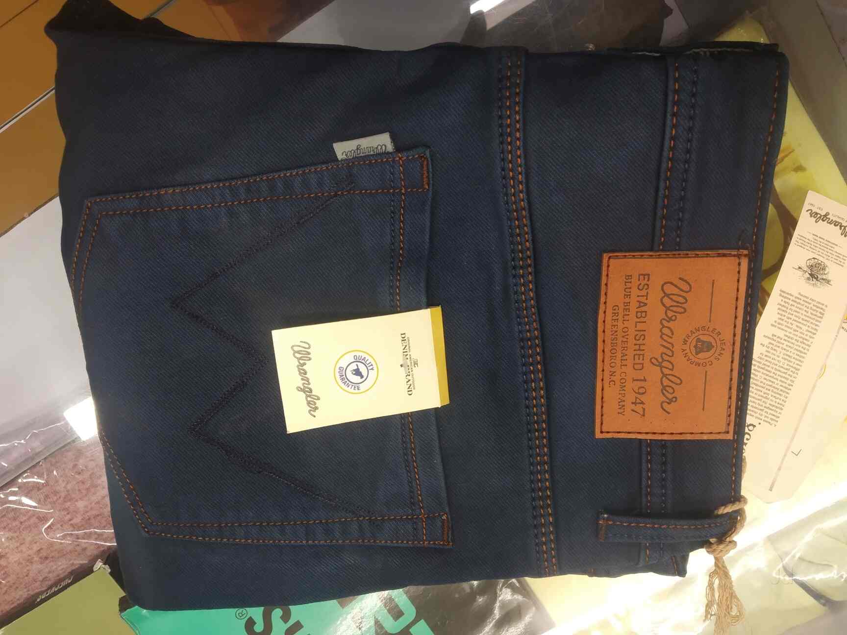 Solo Fashion, MG Road Porbandar 