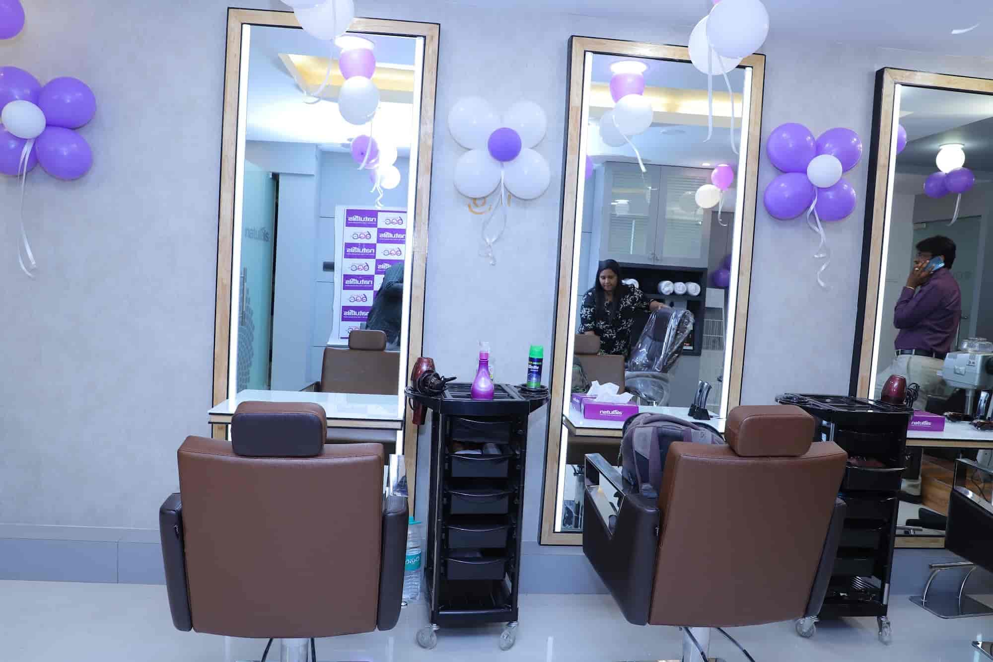 Naturals unisex salon discount