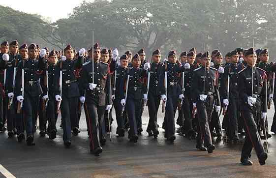 khadakwasla army college