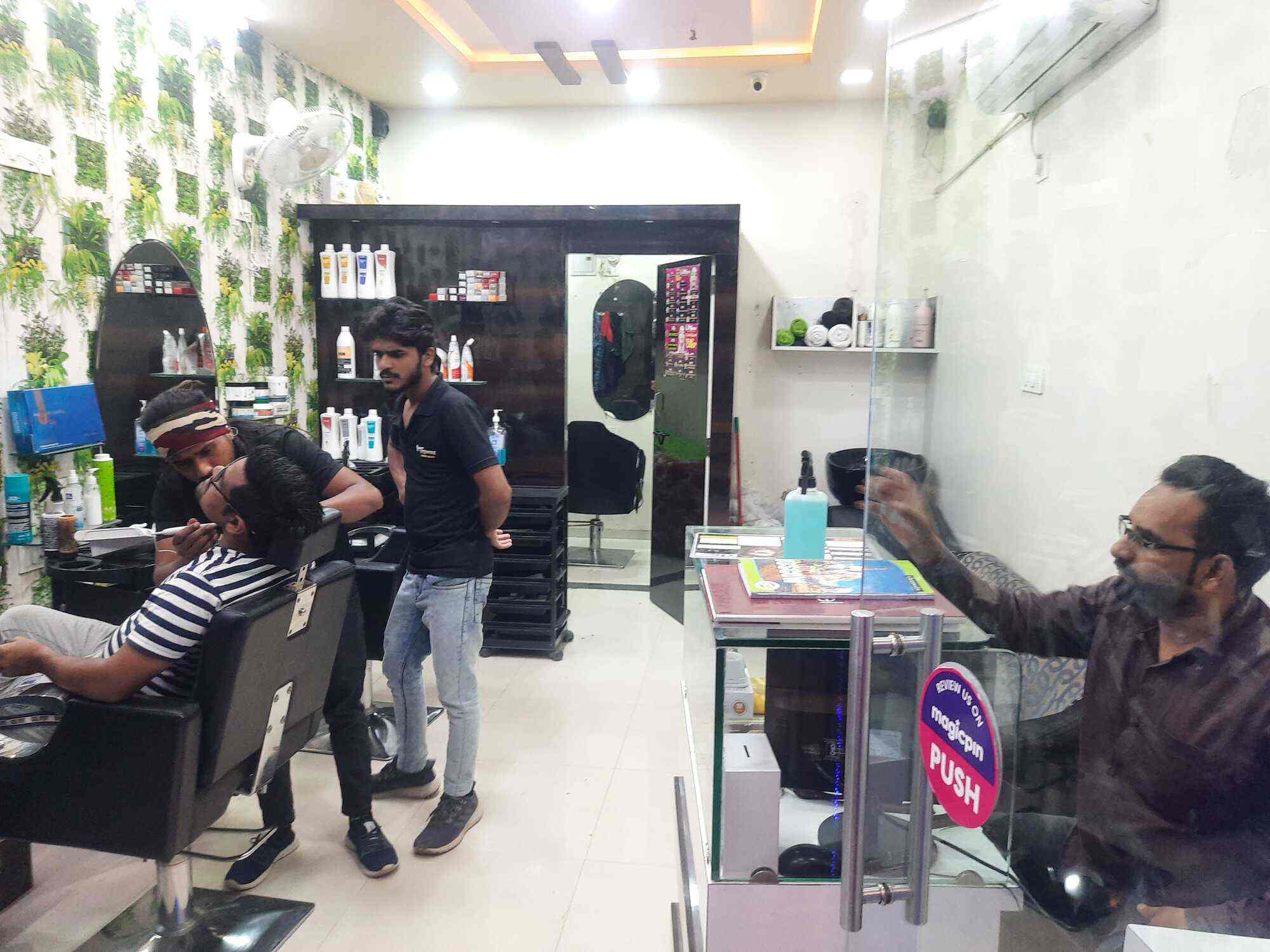 Details 145+ hair stylist in pune best POPPY