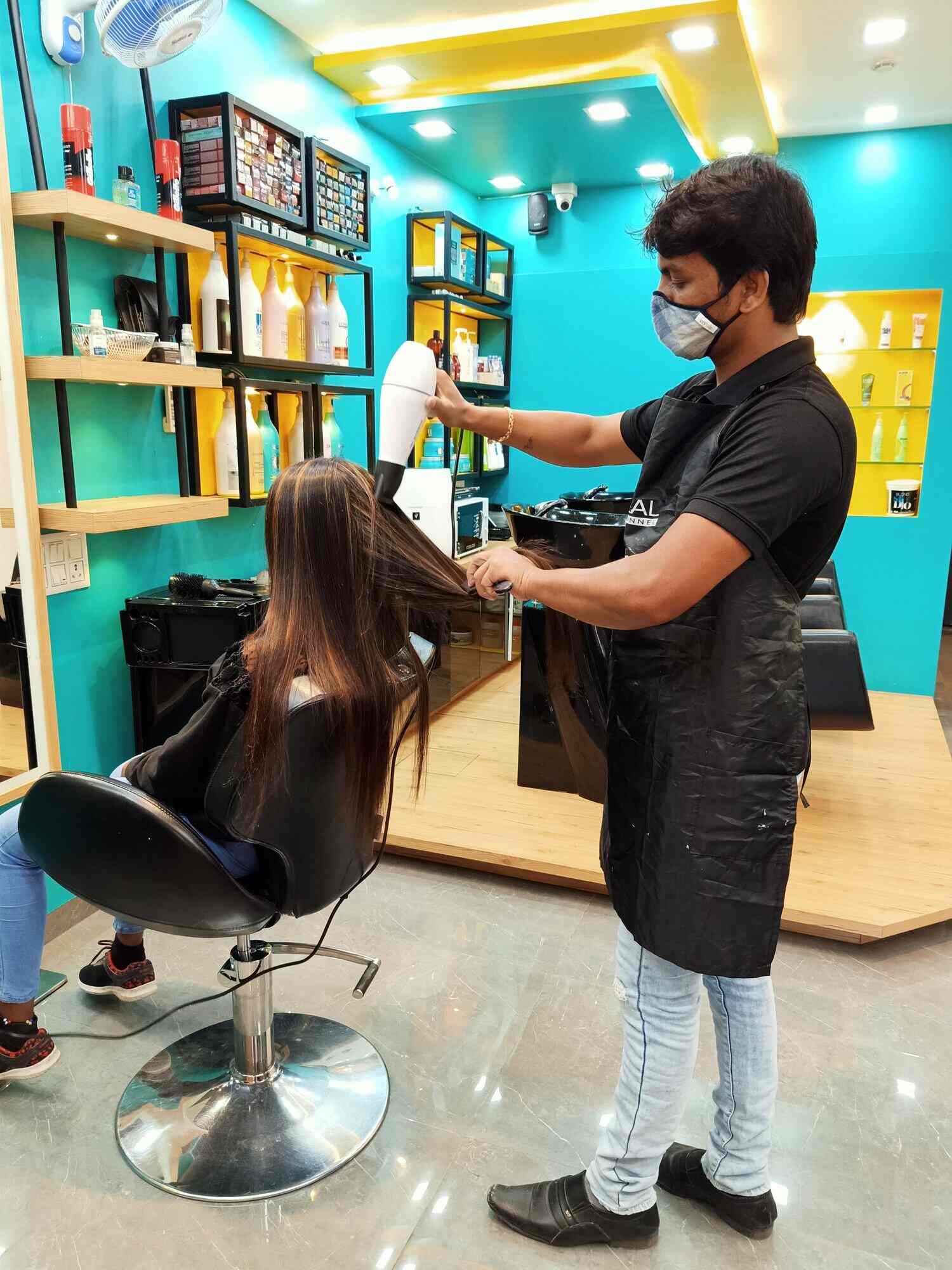 Top more than 145 hair stylist in pune latest dedaotaonec