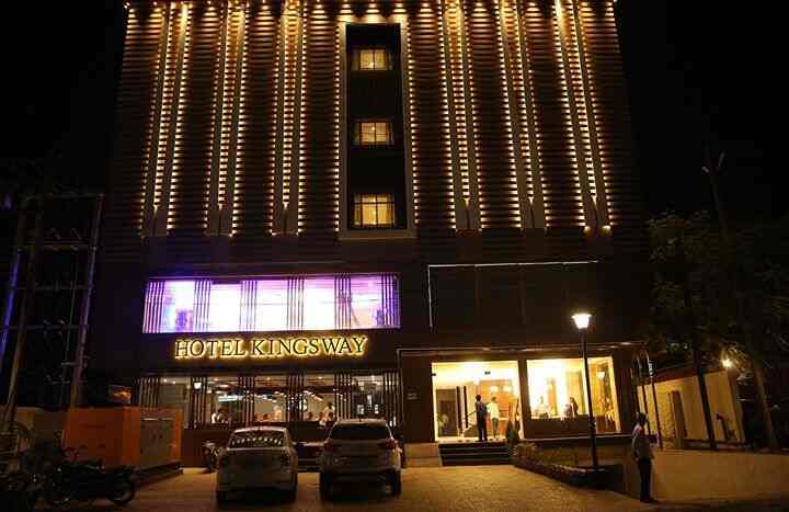 - Hotel Kingsway