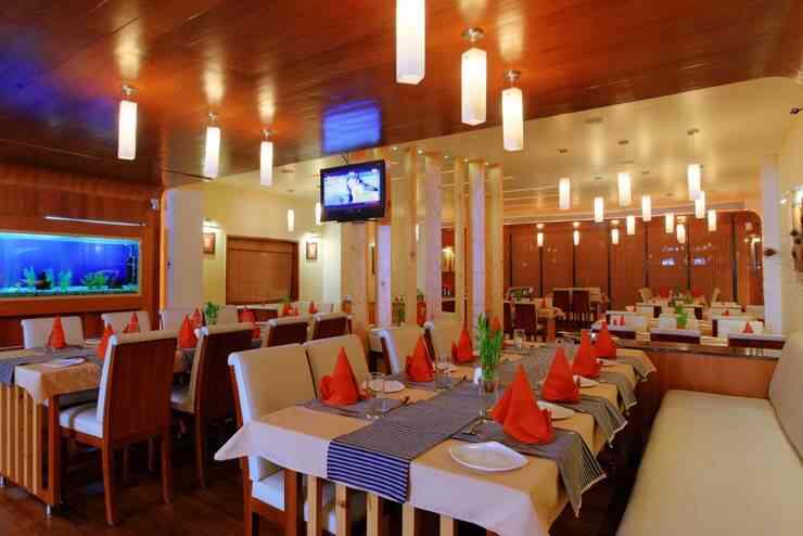 - Hotel Mayura