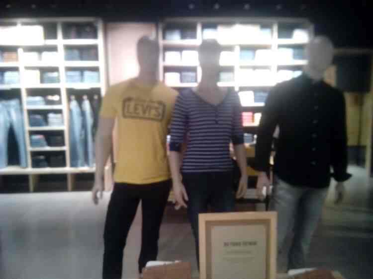 Levis mega mall Clearance